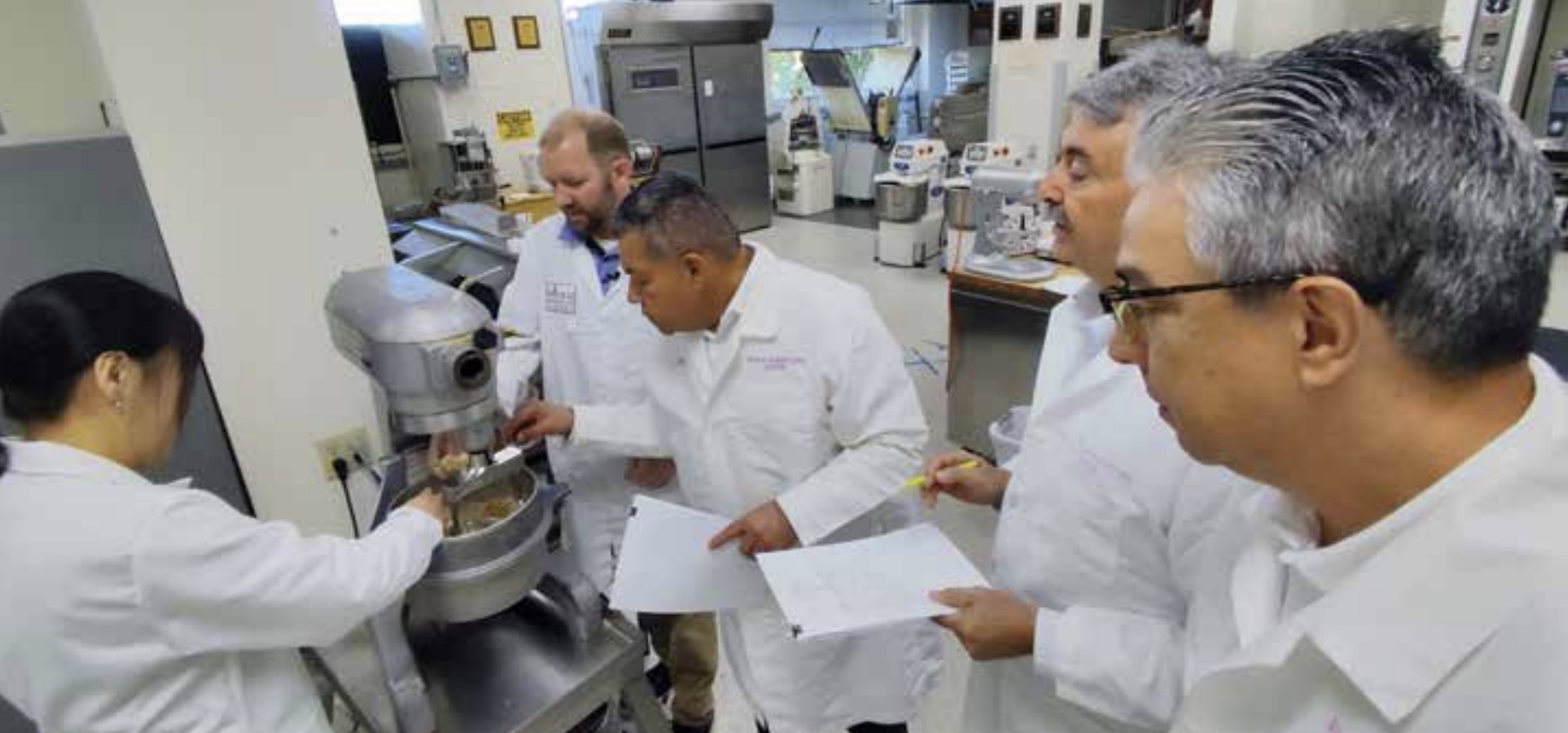 U.S. Wheat Associates (USW) invited a representative from a major Colombian miller and baker to participate in a Soft Wheat Workshop at the Wheat 
Marketing Center in Portland, Ore., in May. The workshop followed a separate USW activity designed to demonstrate the value of U.S. soft white and soft 
red winter wheat